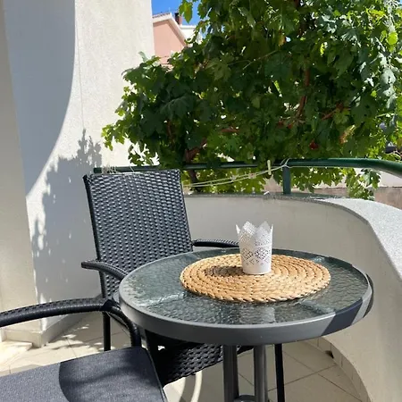 Nada Apartamento Primošten