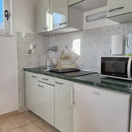 Nada Apartamento Primošten