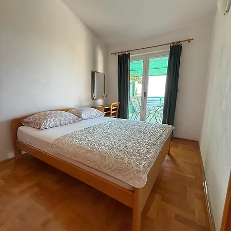 Nada * Primošten
