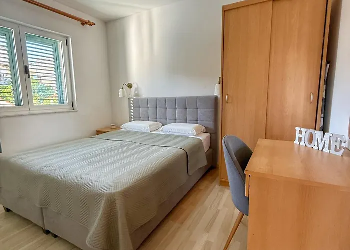 Appartement Nada Primošten